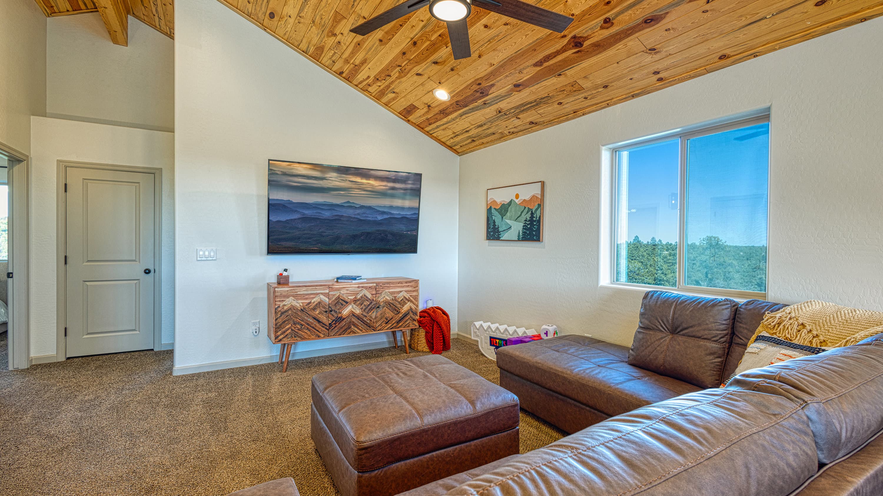 Carefree Cabin — photo 27